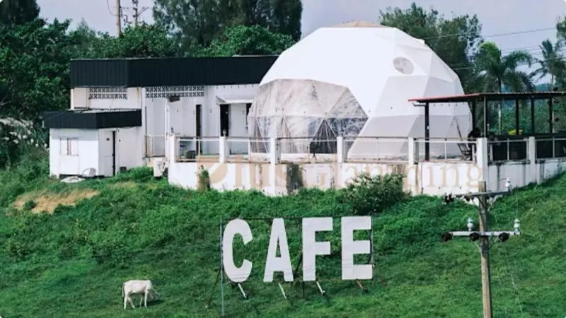 10M Geodesic Dome Café