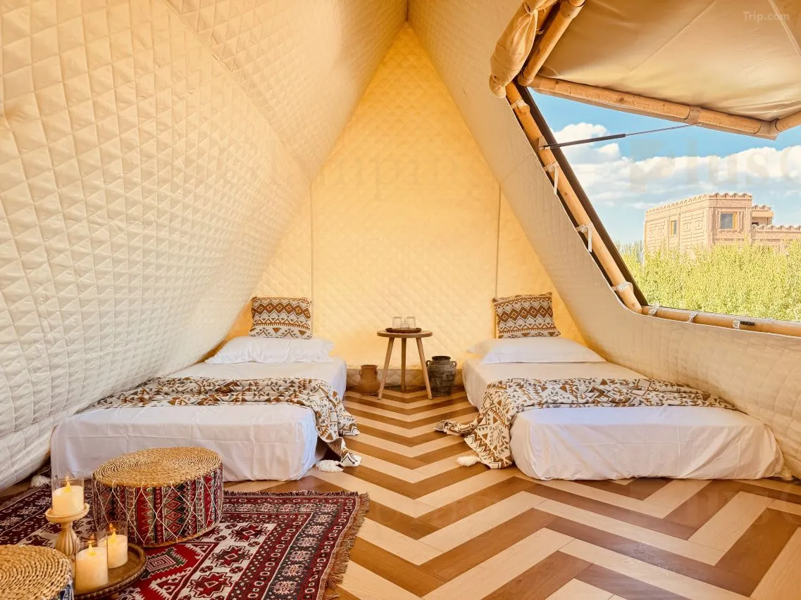 Two-bed of A-frame Safari Tent