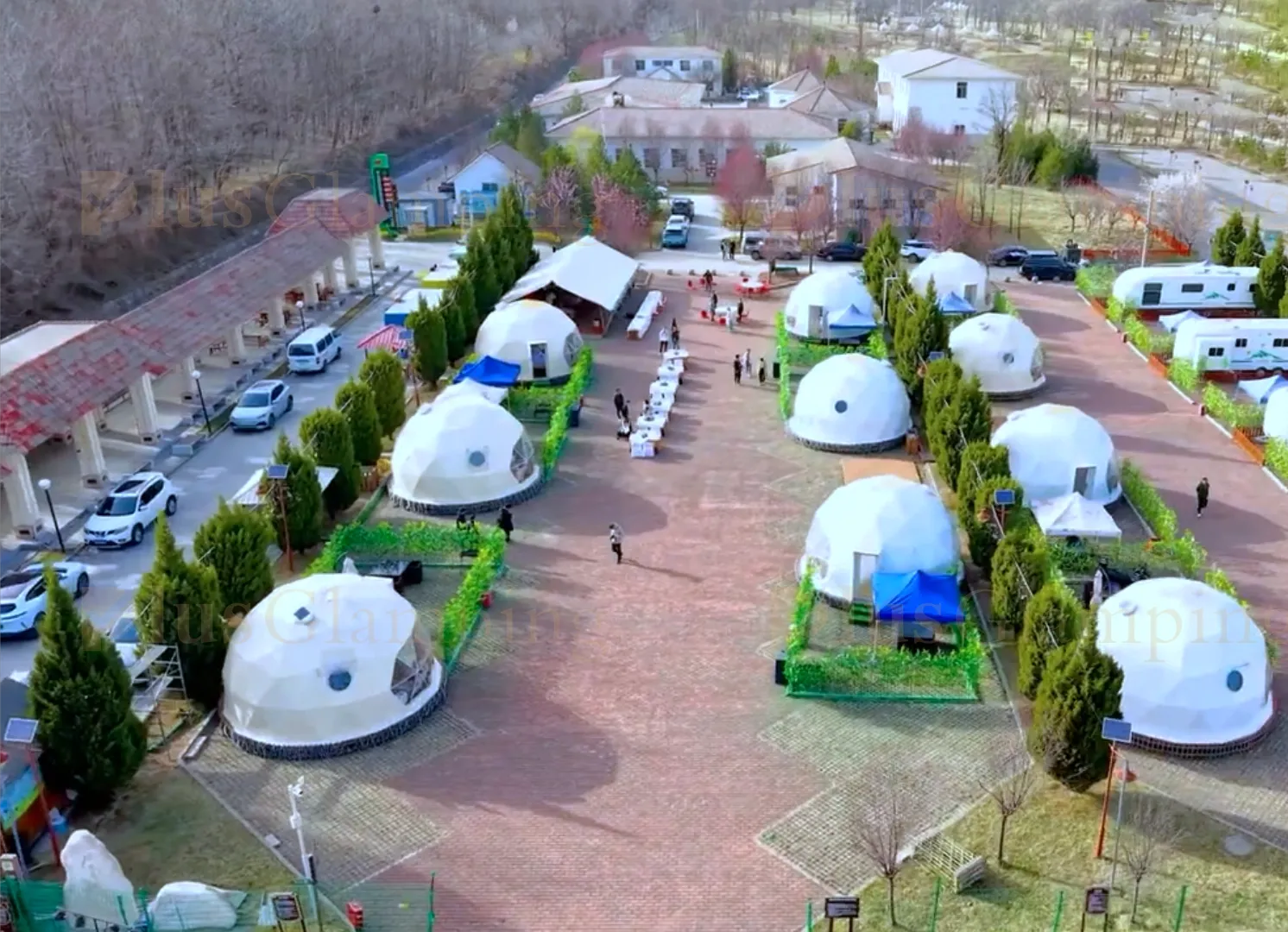Stargazing glamping domes retreat