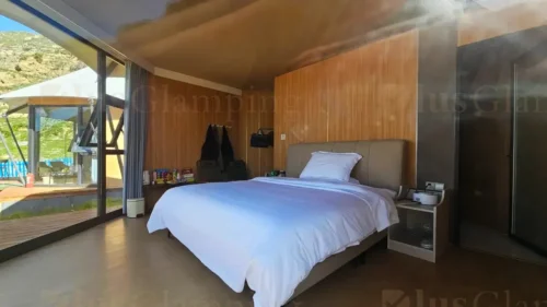 Interior of the Lodge Tent H23 - King-bed