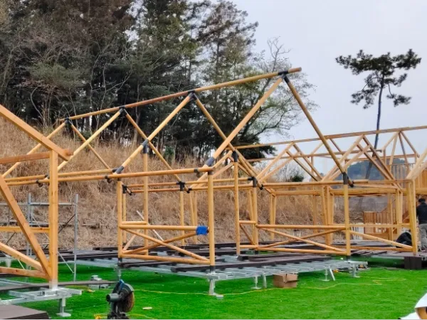 Assembling our Premium Safari Tents