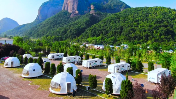 Stargazing Glamping Dome Retreat
