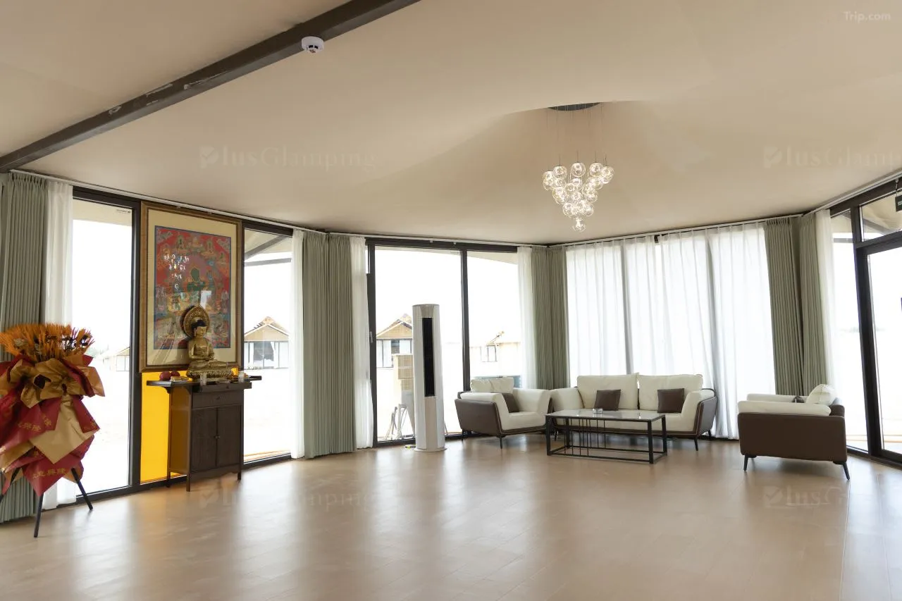 Luxury Lodge Tent Reception