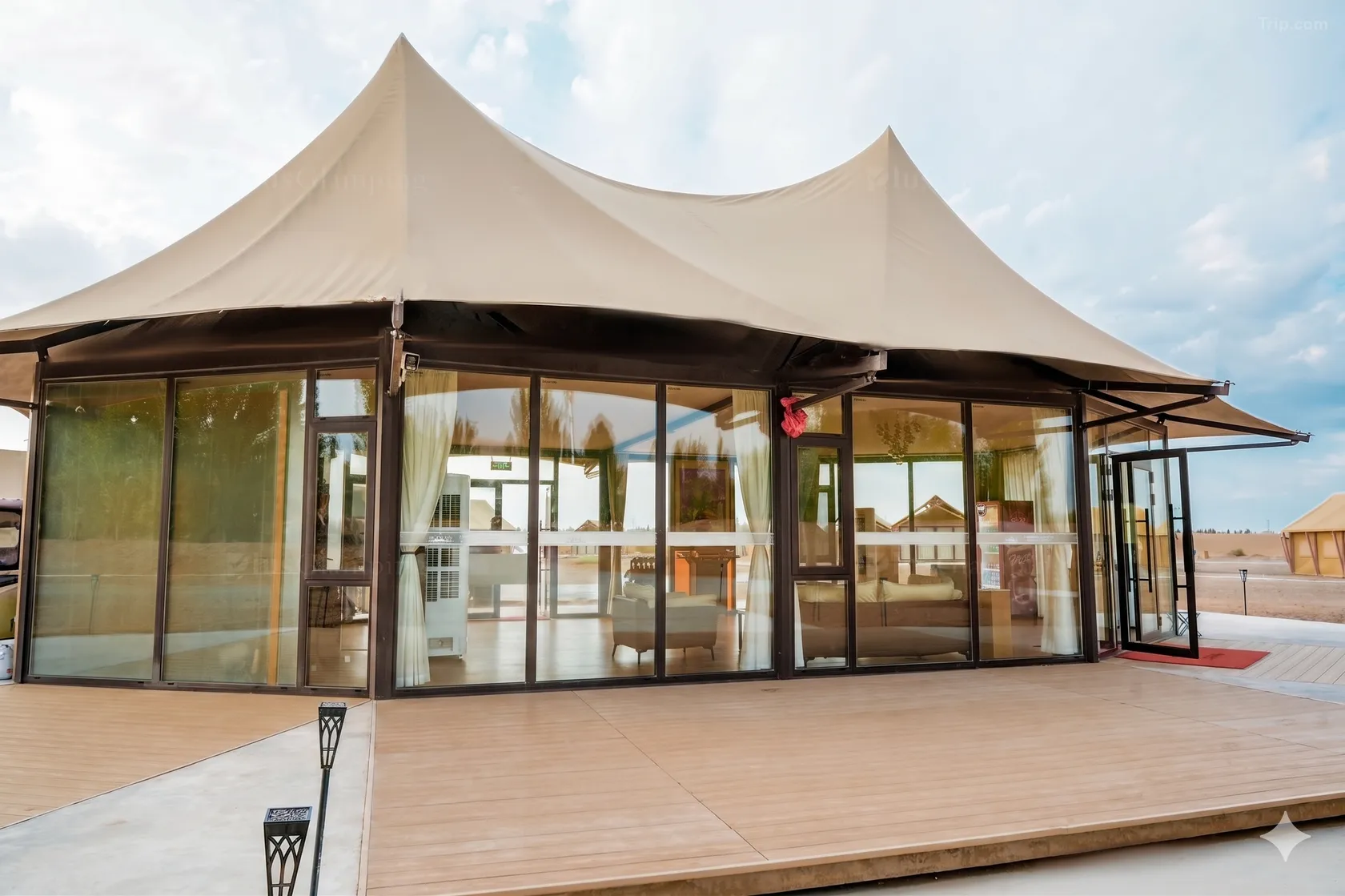 Luxury Lodge Tent Reception House
